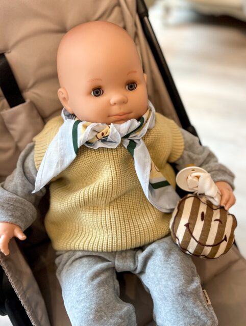 •• De spencer die iedere outfit nét even leuker maakt! ••

De spencer Harvey van Hvid is zo’n item dat je het hele jaar door blijft pakken. We delen een aantal favoriete setjes ter inspiratie. 🤍 Om te laten zien hoe leuk een spencer staat bij verschillende outfits.

Waarom wij fan zijn van de Harvey spencer: • Gemaakt van zachte merinowol 🐑 • Ademend en temperatuurregulerend ☁️ • Perfect voor ieder seizoen 🌿☀️ • Veel bewegingsvrijheid voor kleintjes 🤍 • Van nature zelfreinigend en duurzaam 🍃

Welke kleur spencer is jouw favoriet? 🤎

#harveyspencer #merinowol #babykleding #babyoutfit #hvid