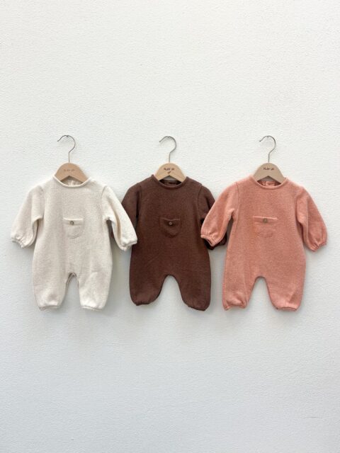 •• Play Up | Sommige collecties voelen meteen als herfst ••

Zachte stoffen, natuurlijke materialen en warme aardetinten, met hier en daar een subtiel kleuraccent. Tijdloze items die heerlijk dragen, eindeloos met elkaar te combineren zijn en met zorg zijn gemaakt. 

De collectie hangt voor je klaar in de boetiek. Kom gezellig langs, voel de stoffen, bewonder de mooie details en ontdek jouw favoriete items. 🍂🤎