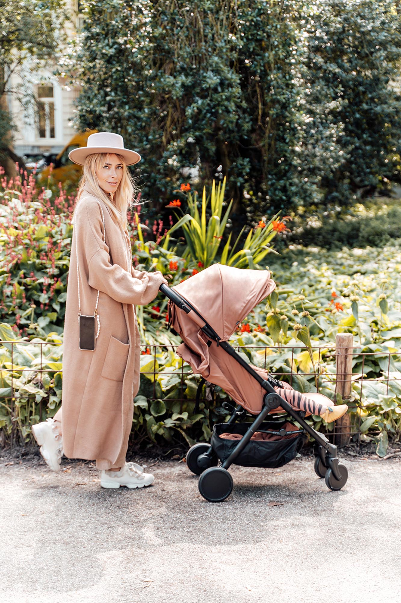 Elodie_Mondo_buggy_compact_burned_clay-sfeerbeeld Buggy Mondo compact kleur burned clay