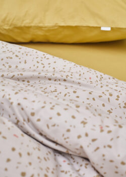 Dekbedovertrek terrazzo kerrie merk Bibelotte