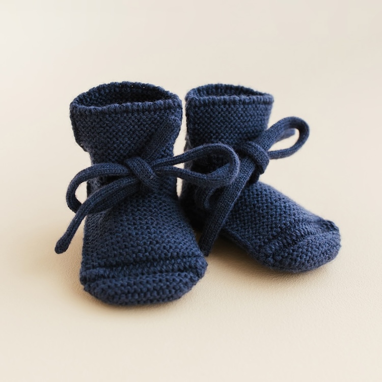 Hvid booties babyslofjes merinowol blue 0-9 maanden