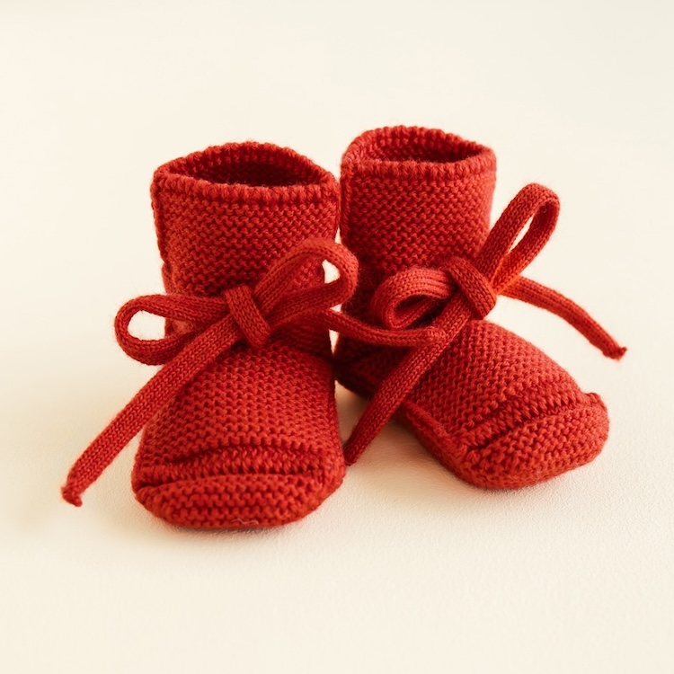 Hvid booties babyslofjes merinowol red 0-9 maanden