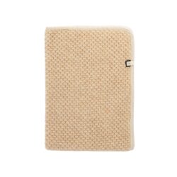 Zachte beige deken van 100% bouclé wol