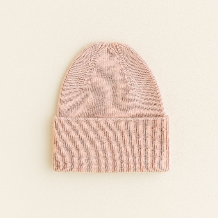 Hvid baby beanie fonzie newborn apricot