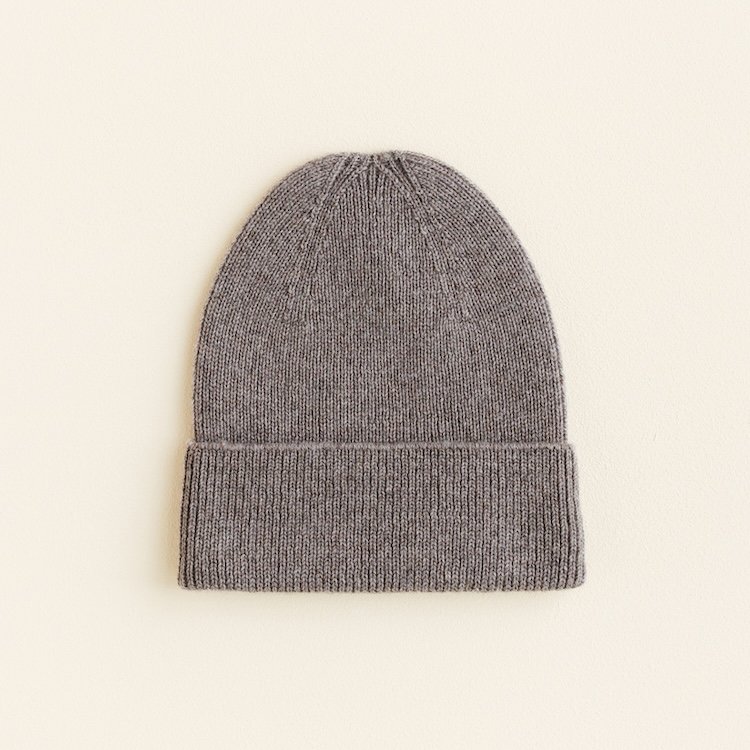 Hvid baby beanie fonzie newborn otter