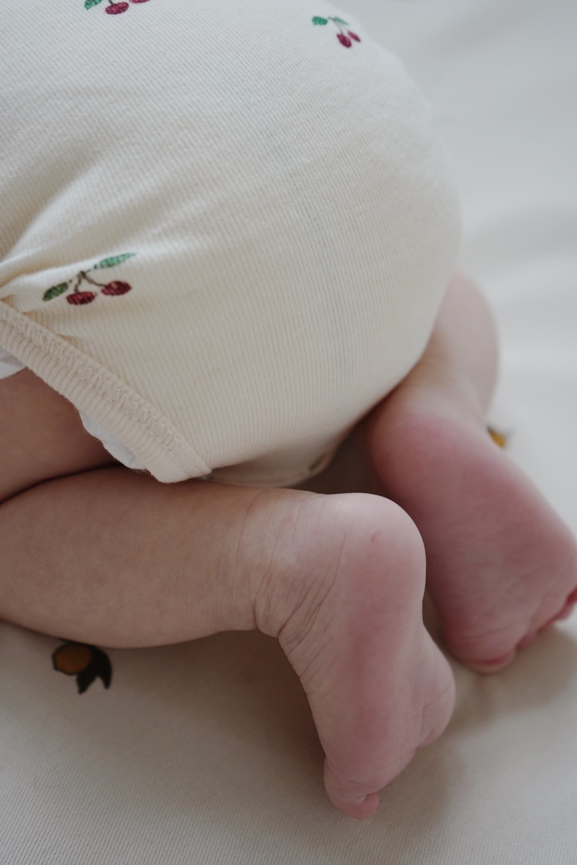 Konges Sløjd overslagromper newborn cherry