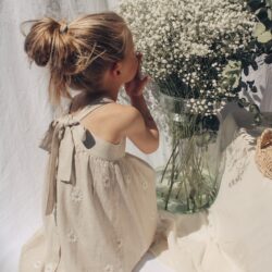 Two You Label Jurk Leah beach flower madeliefjes