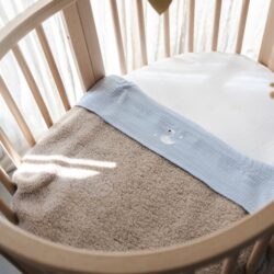 Atelier Pomme wiegdeken teddy bonjour beige