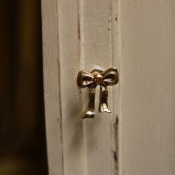 Doing Goods knop bowie bow