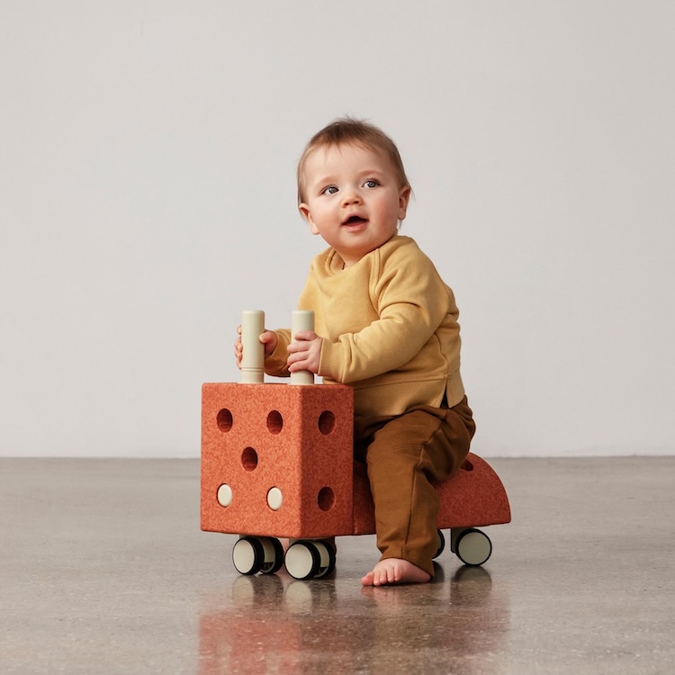 MODU Tiny Ride loopauto burnt orange