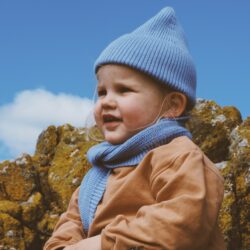 Hvid sjaal gustave light blue