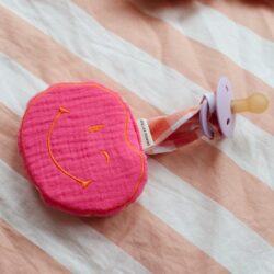 Atelier Pomme speendoekje smiley blowy bubblegum