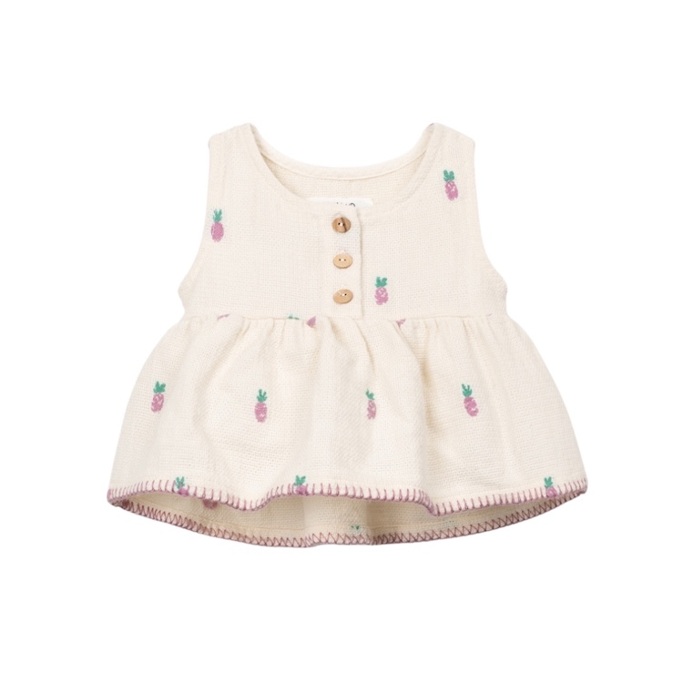 Play Up top pineapple