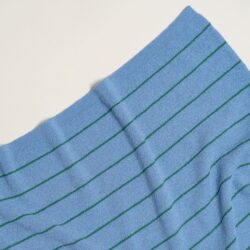 Hvid babydeken blanket Harry light blue-grass
